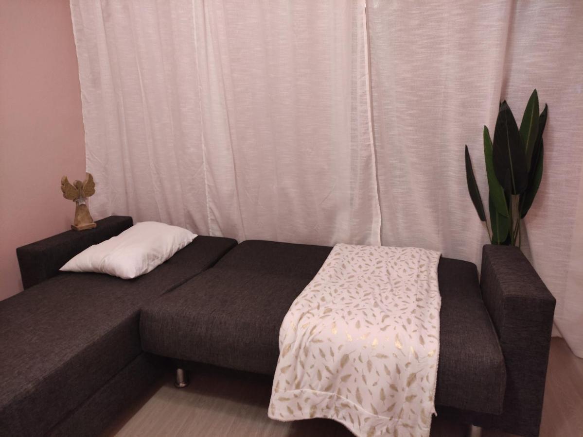 Love Truth Life Apartment Piraeus Bagian luar foto